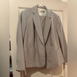 Kasper 18W Pantsuit